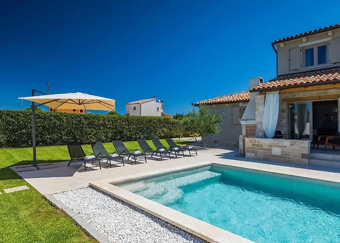 Будинок відпочинку Prato Пула