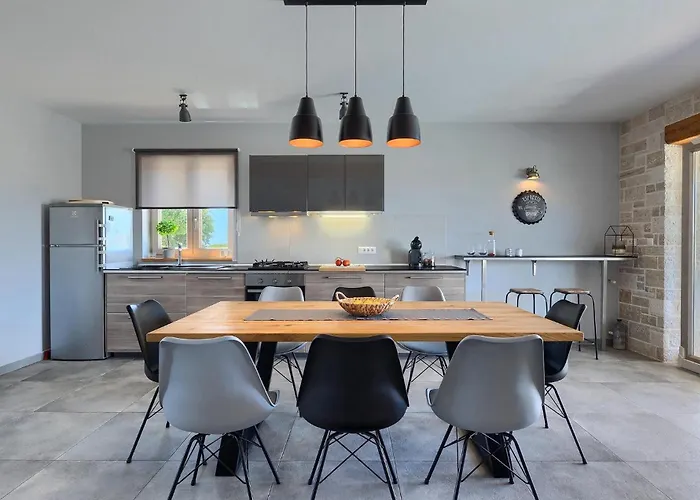 Будинок відпочинку Prato Пула