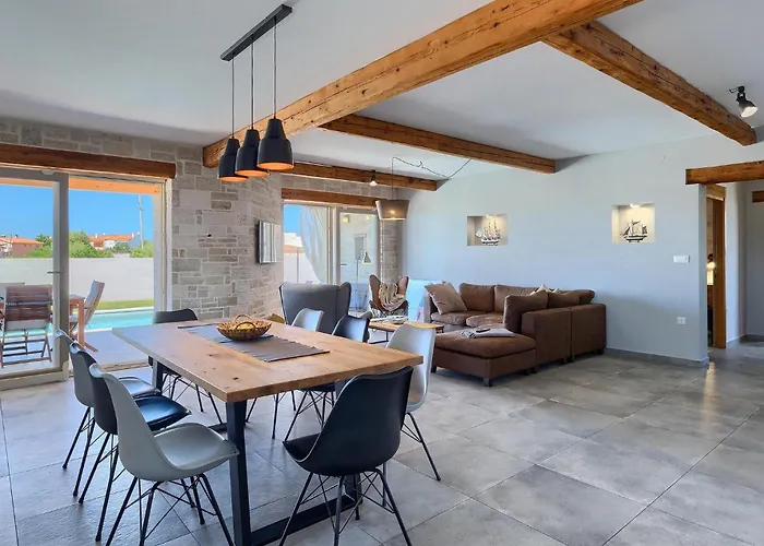 Prato Будинок відпочинку Пула